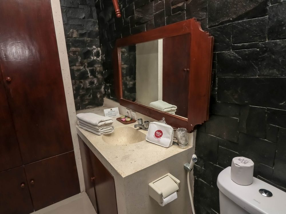 Legian Beach Hotel Kuta Lombok Zewnętrze zdjęcie
